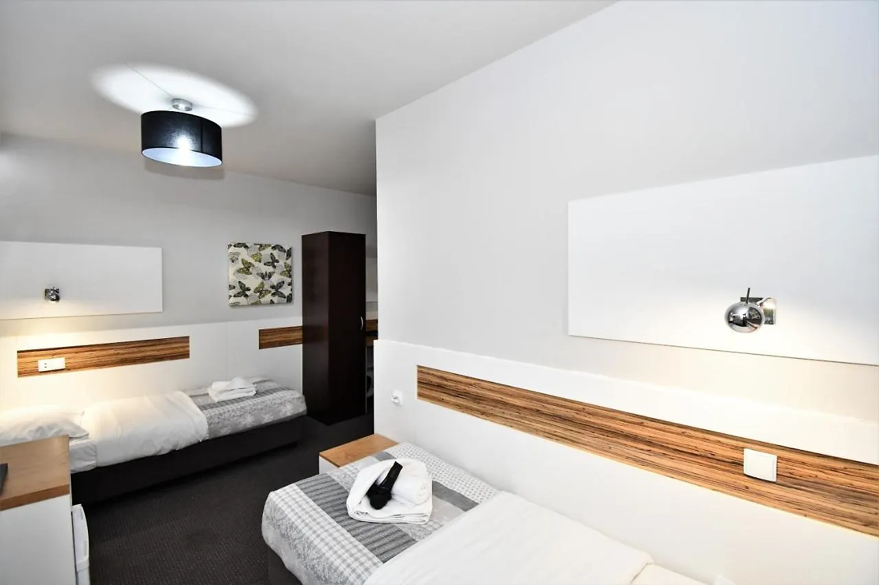 *** Nocleg ze śniadaniem Sleepinn Gdansk Airport Polska